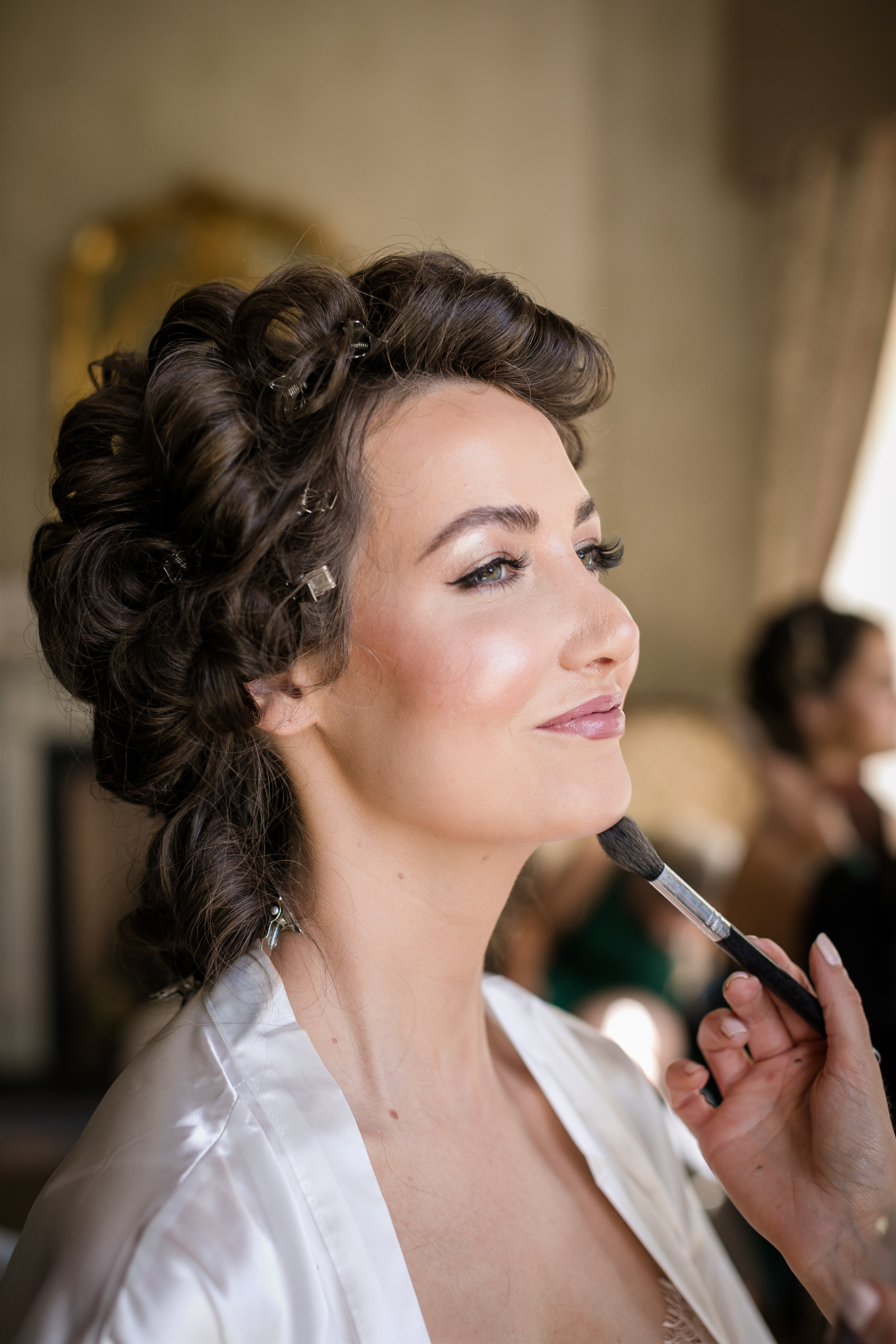 photo of bride with makeup done by Paula Byrne