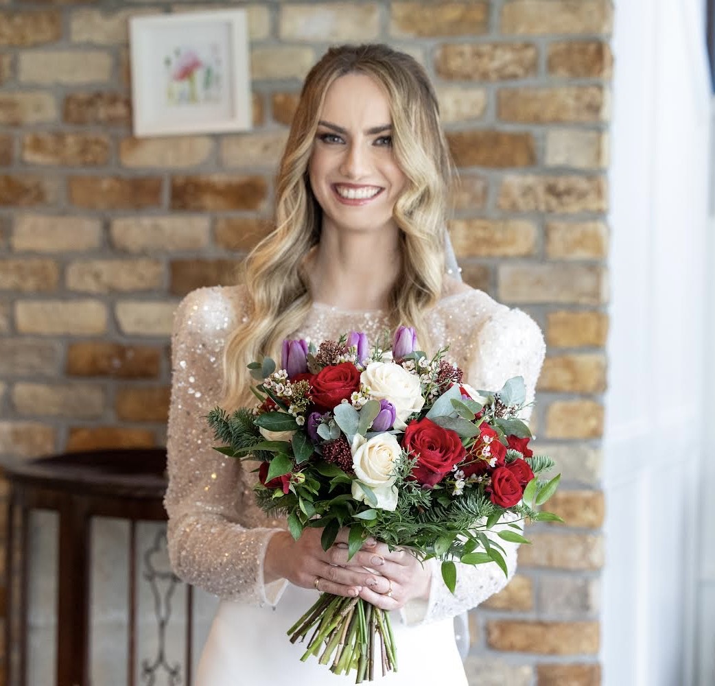 photo of bride with makeup done by Paula Byrne